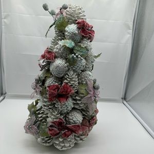 Vintage Dillards Trimmings White Pink Stand Up Tree Decor Small 15"